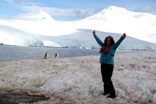 Antarctica - Shouting Dede met pinguins