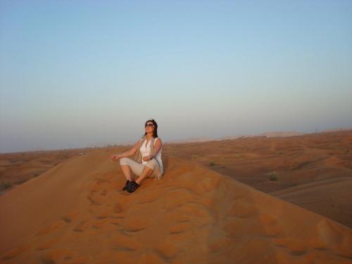 Dubai desert meditatie