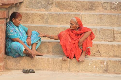 India - Vrouwtjes Mausoleum Humayan